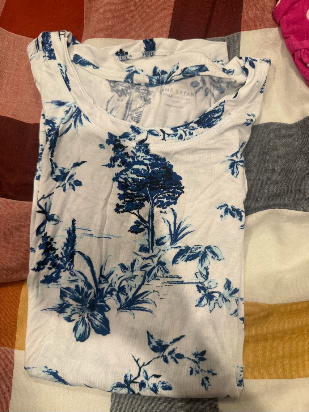 Lane Bryant 18/20 supersoft Tshirt. New without tags